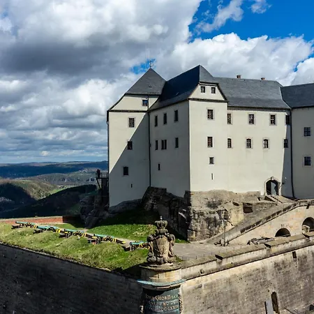 Brunnenhaus Festung Apartment Konigstein an der Elbe